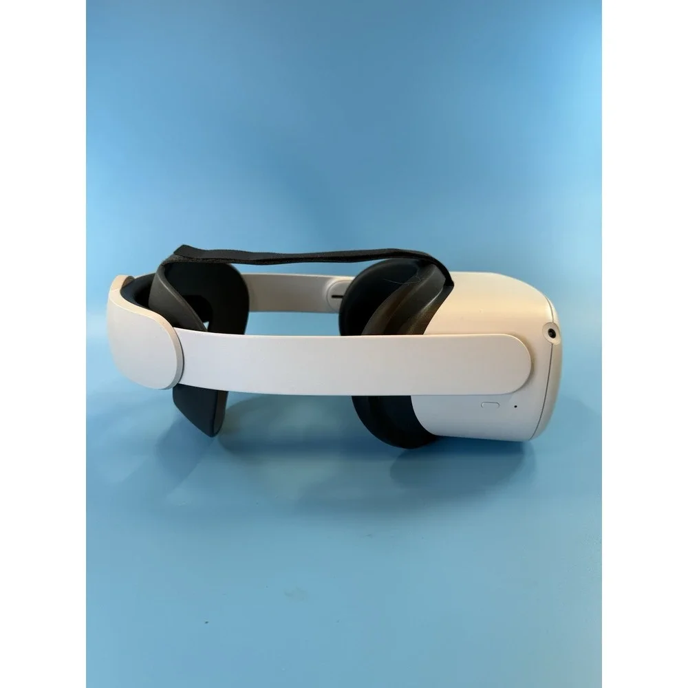 Meta Quest 2 Virtual Reality Headset KW49CM White